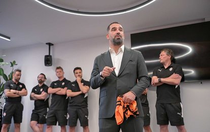 "Brezilyalı Yıldızlar Eguinaldo ve Newerton, Türkiye'deki Futbol Atmosferi ve Arda Turan'ın Etkisinden Bahsediyor"
