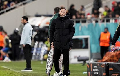 "Fenerbahçe Coach Tedesco, Jhon Duran'ın Kadroda Olmama Sebebini Açıkladı!"