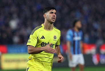 "Fenerbahçe, Süper Lig Tarihini Yeniden Yazma Yolunda: Zafere 9 Hafta Kala"