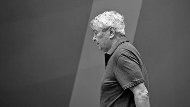 "Futbol Dünyası Rumen Stratejist Lucescu'nun Acı Kaybına Yasta"